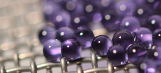 Illustration for article titled These Tiny Capsules Suck Up CO2